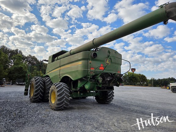 Photo of 2024 John Deere S780