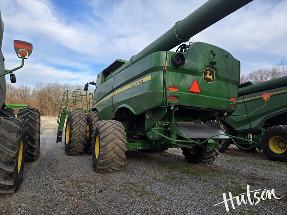 Photo of 2024 John Deere S780