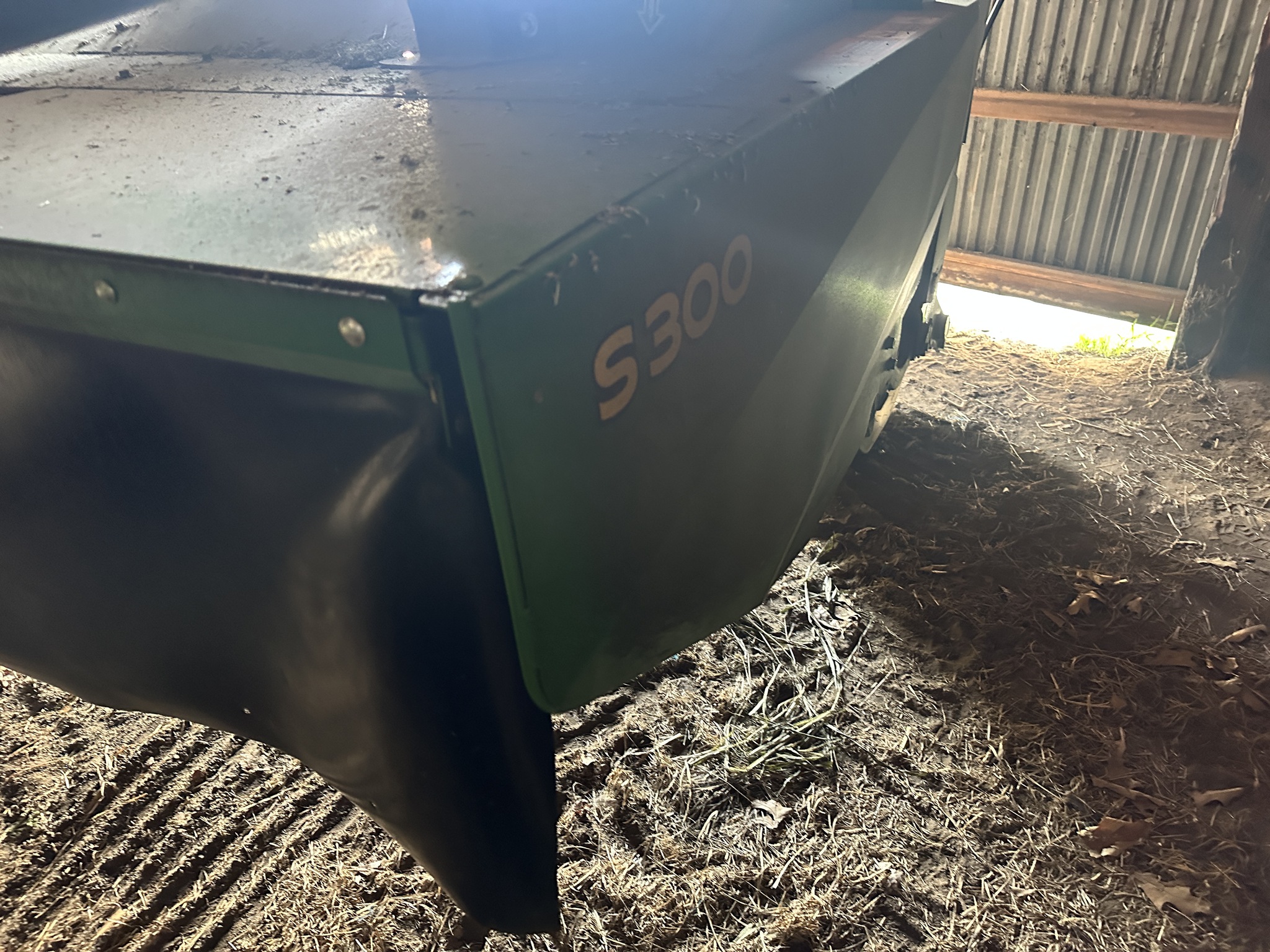 2022 John Deere S300 Image 6