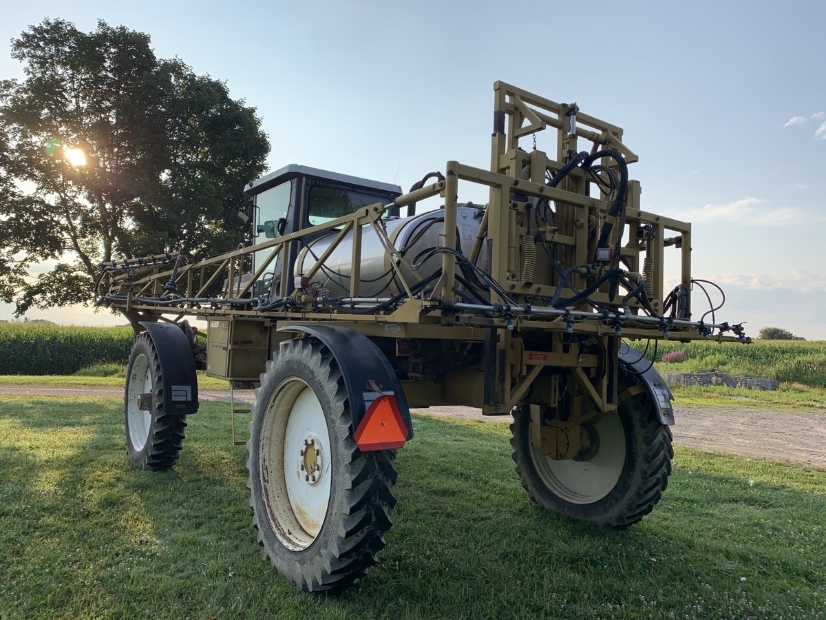 1997 RoGator 854 Image 8