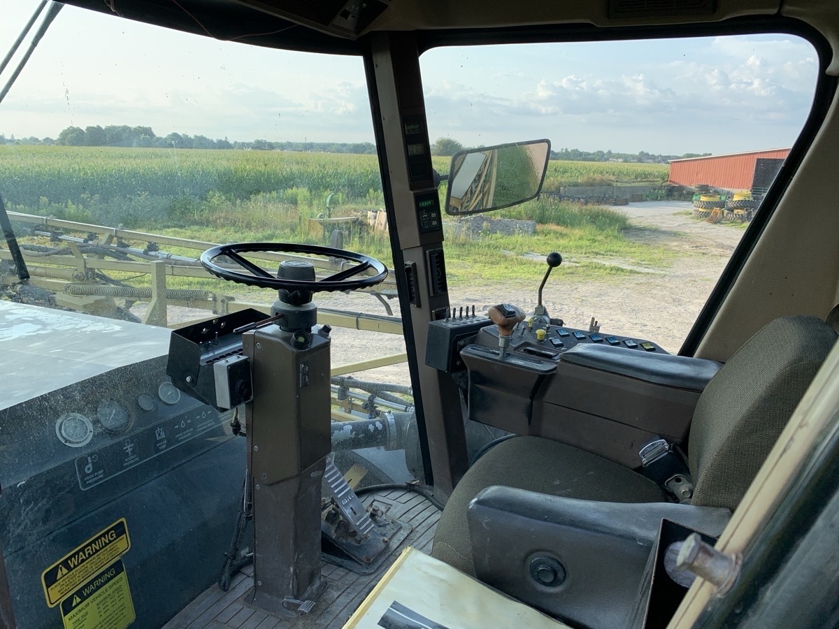1997 RoGator 854 Image 9