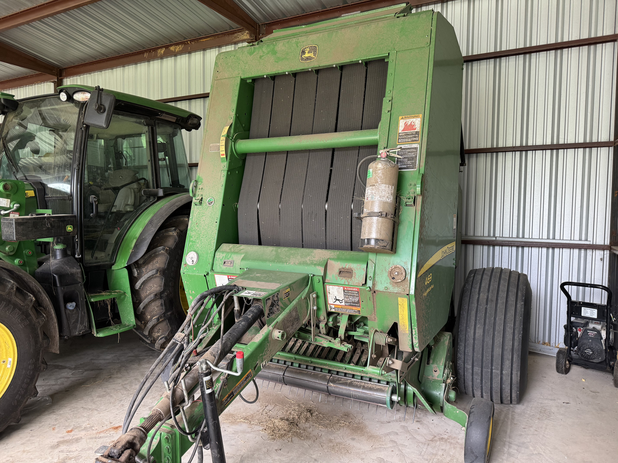 2014 John Deere 469 Image 1