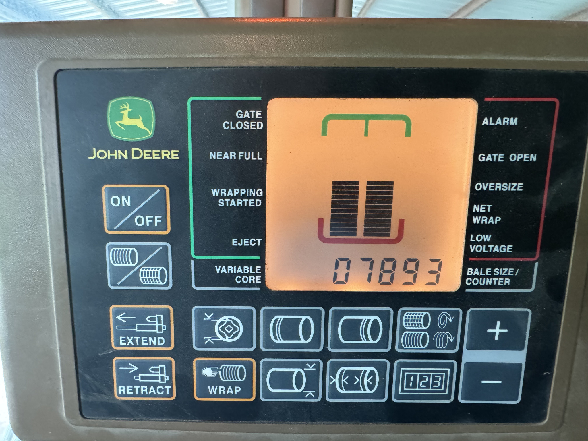 2014 John Deere 469 Image 4