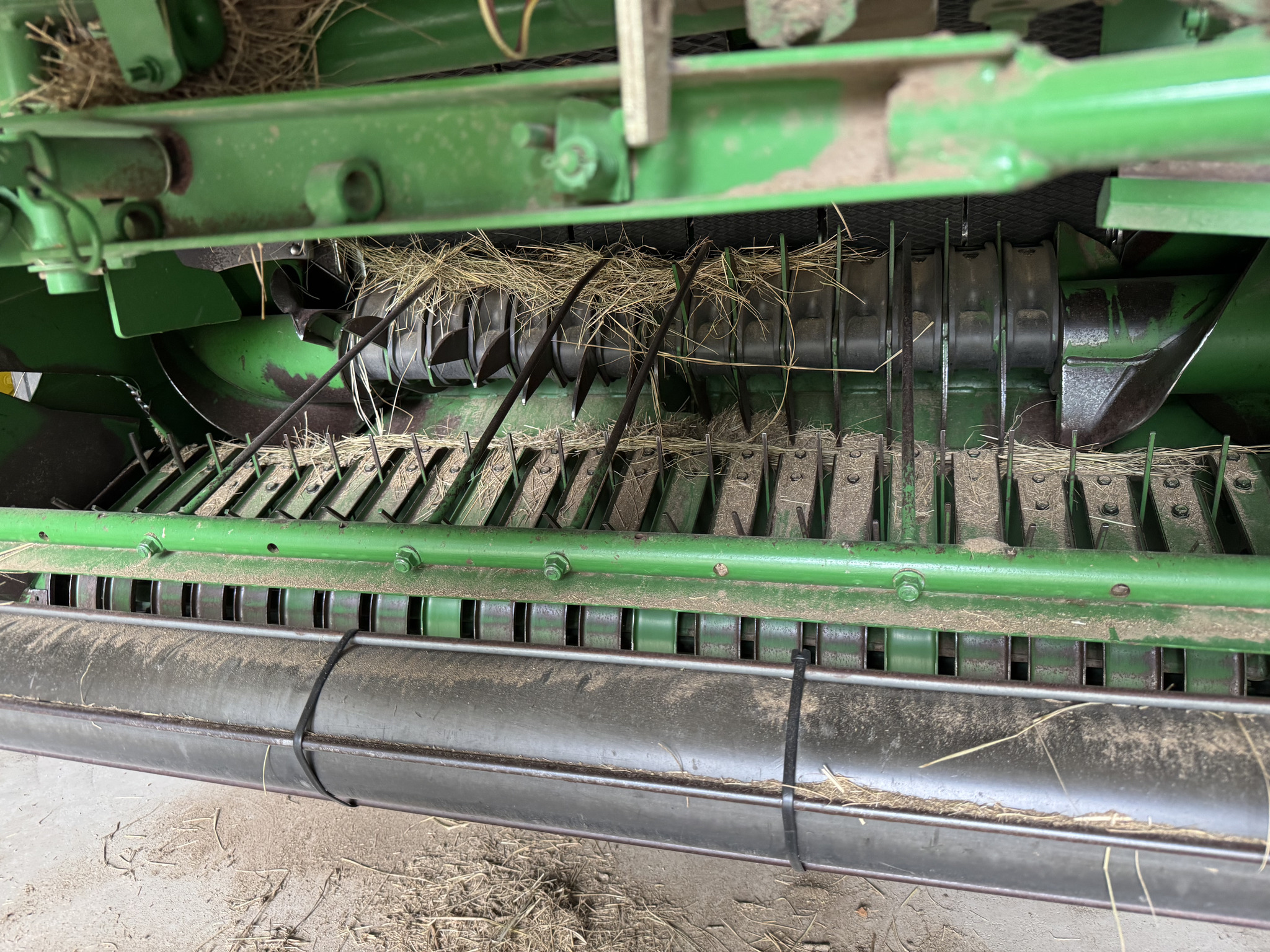 2014 John Deere 469 Image 8