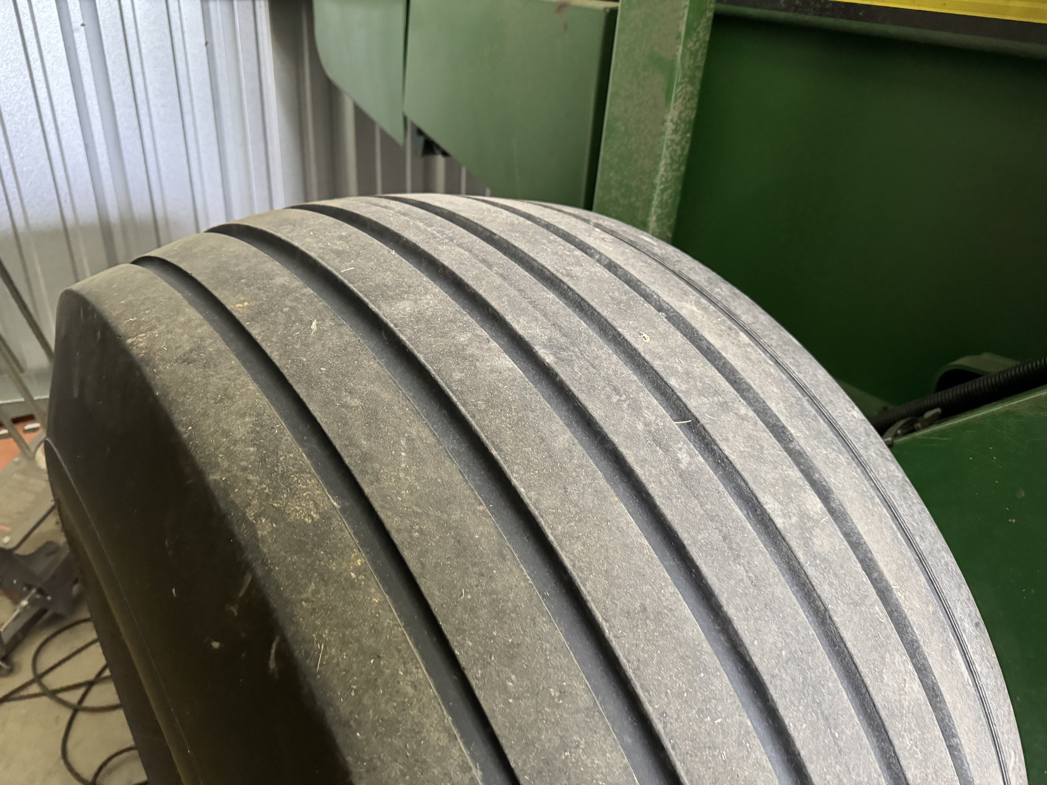 2014 John Deere 469 Image 25