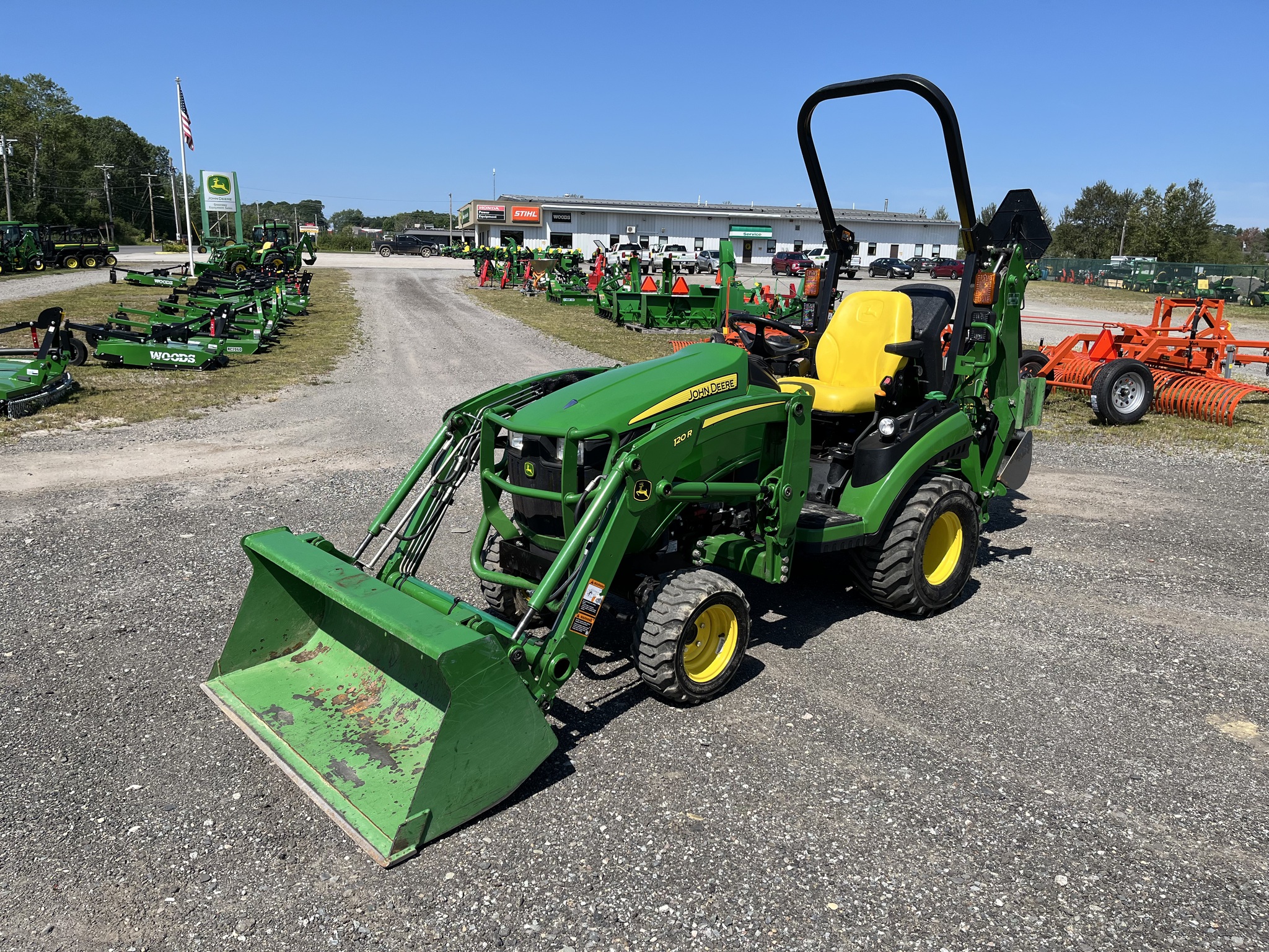 2018 John Deere 1025R Image 7