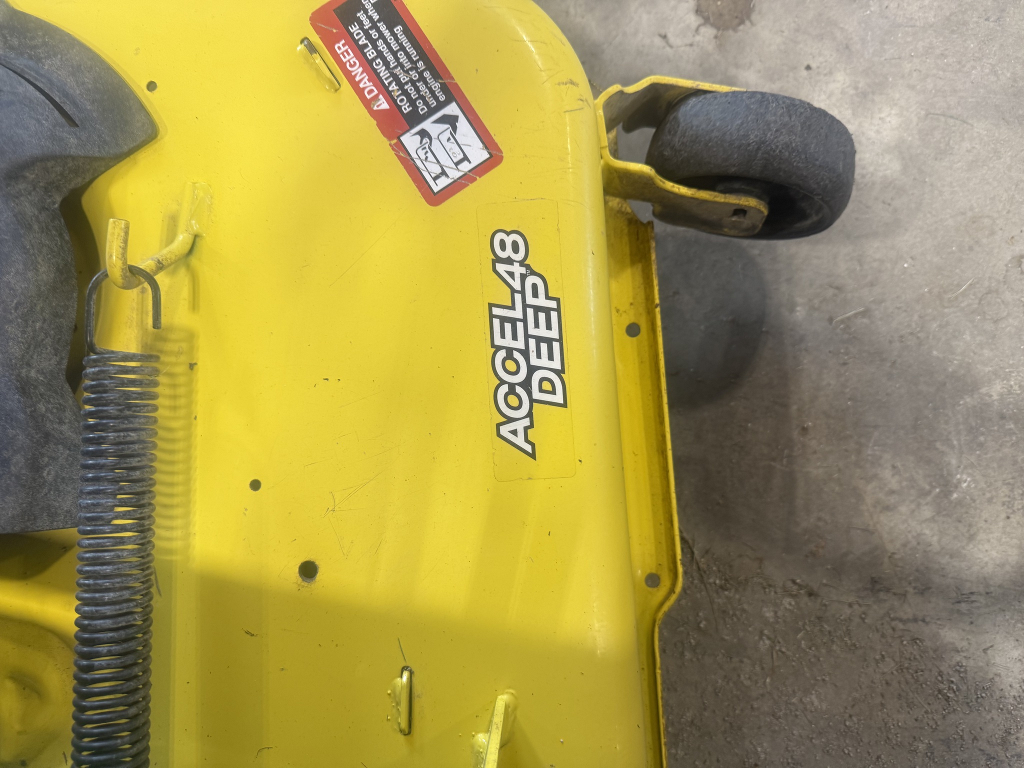 2021 John Deere Z355R Image 7