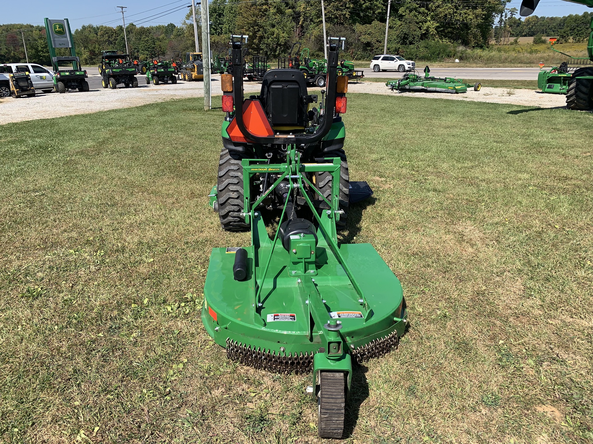2021 John Deere 2025R Image 5