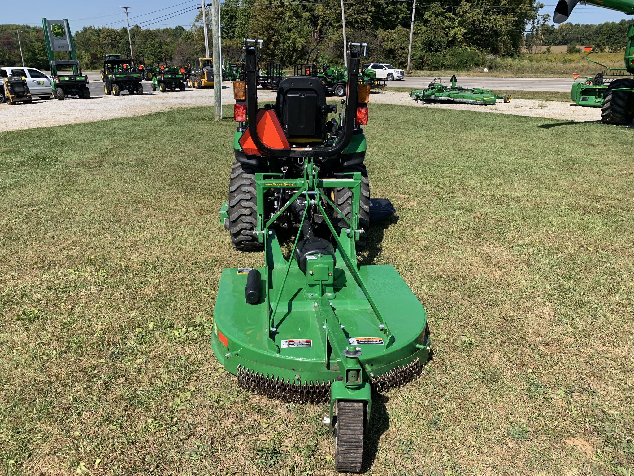 2021 John Deere 2025R Image 6