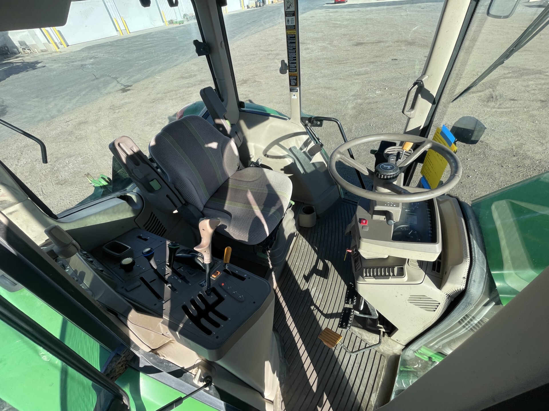 2011 John Deere 6430 Image 25