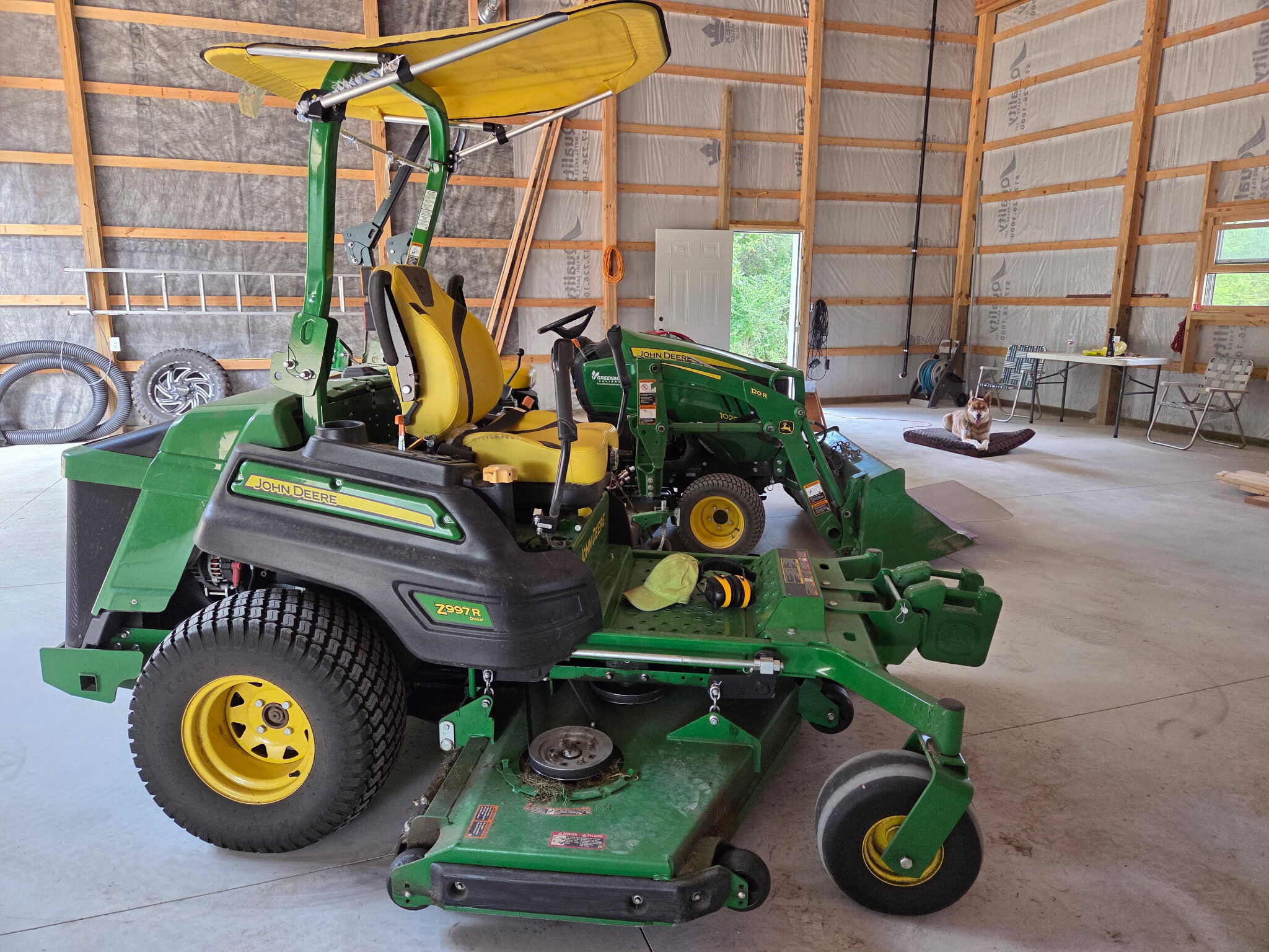 2022 John Deere Z997R Image 1