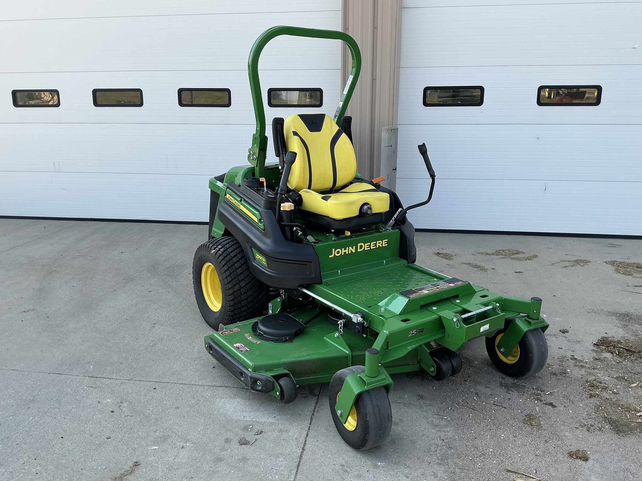 2022 John Deere Z997R Image 3
