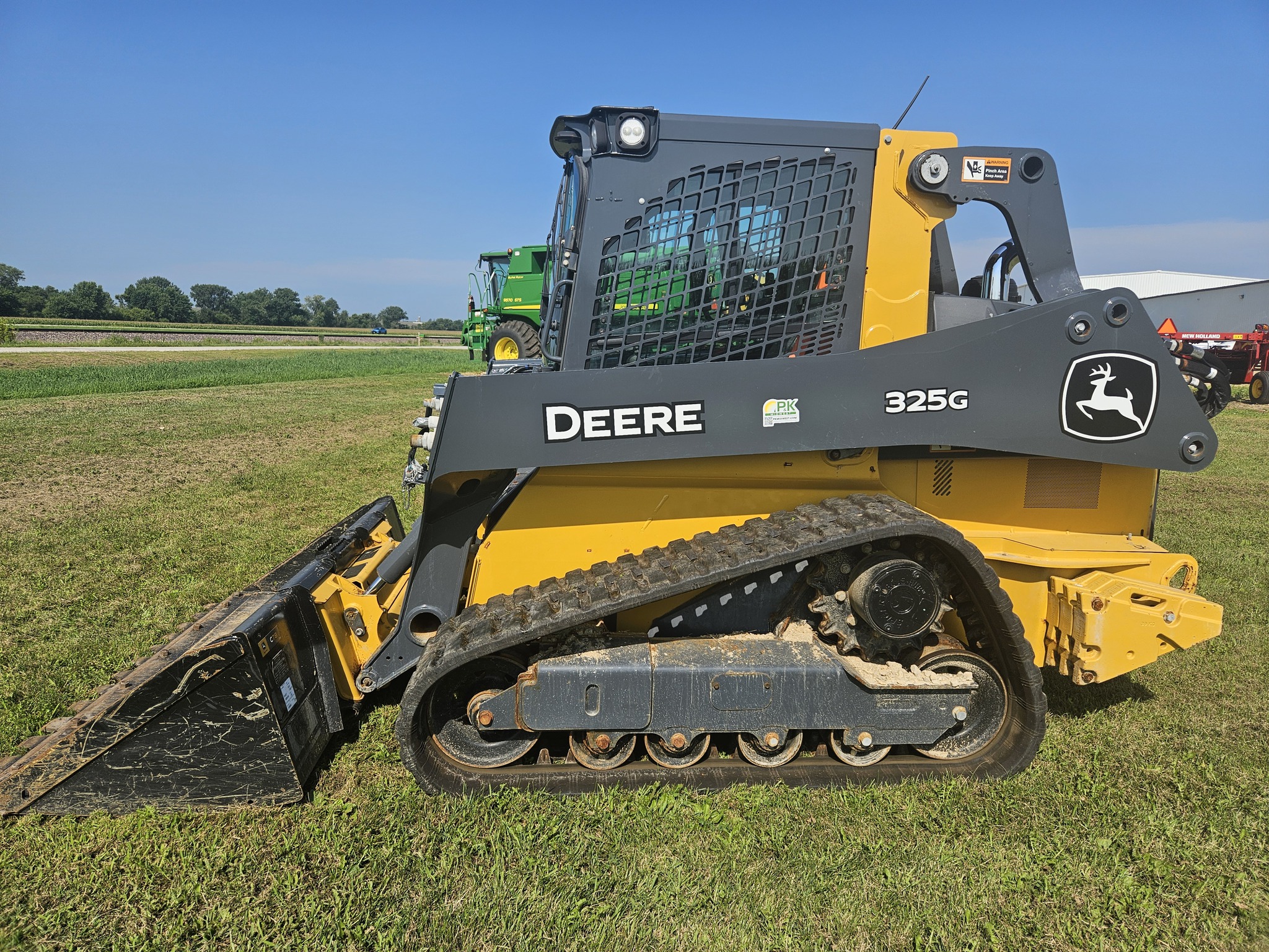 2023 John Deere 325G Image 2