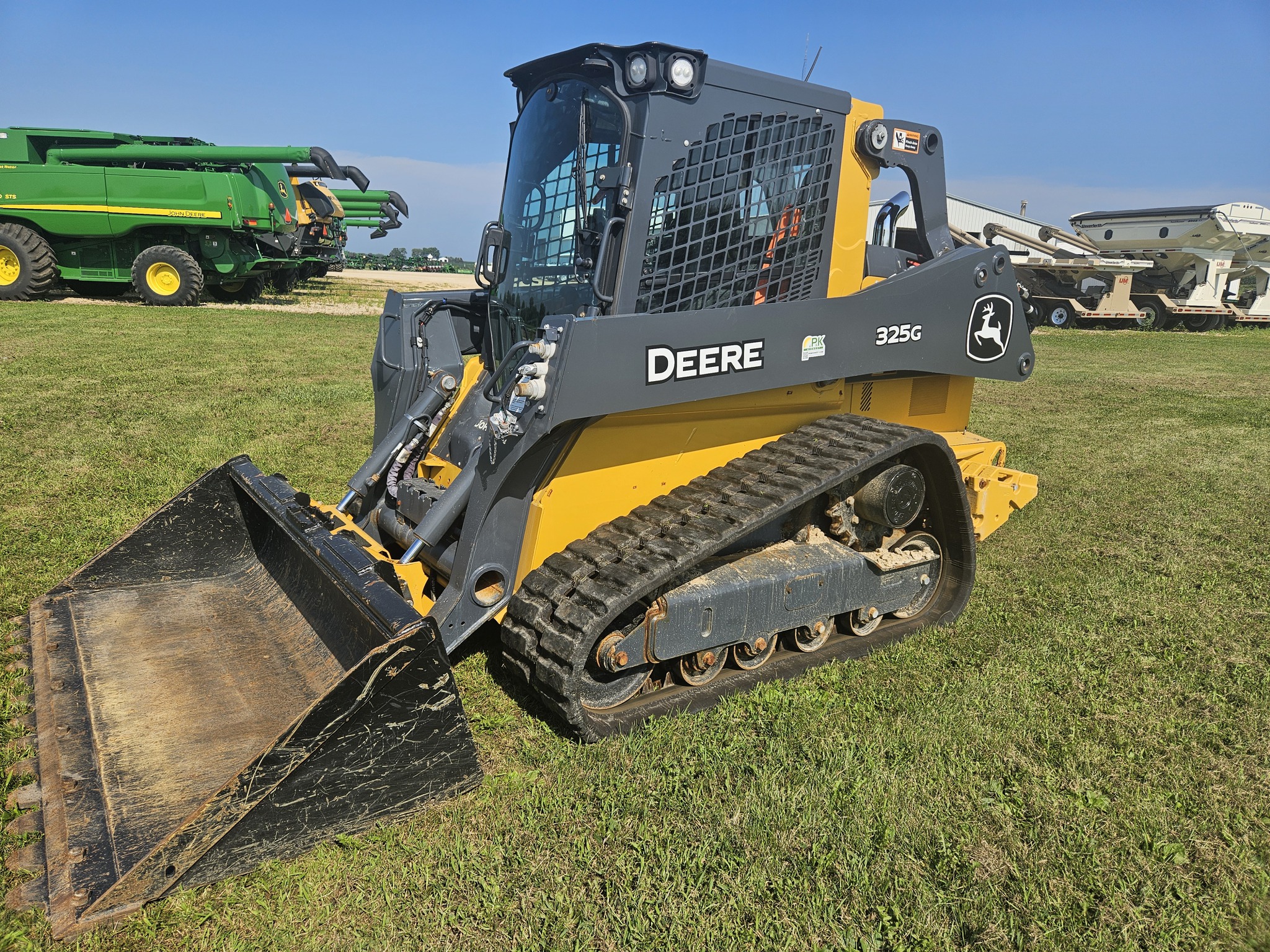 2023 John Deere 325G Image 1