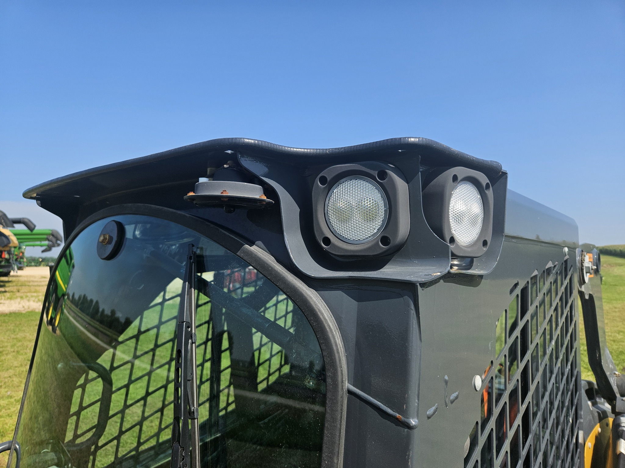 2023 John Deere 325G Image 16