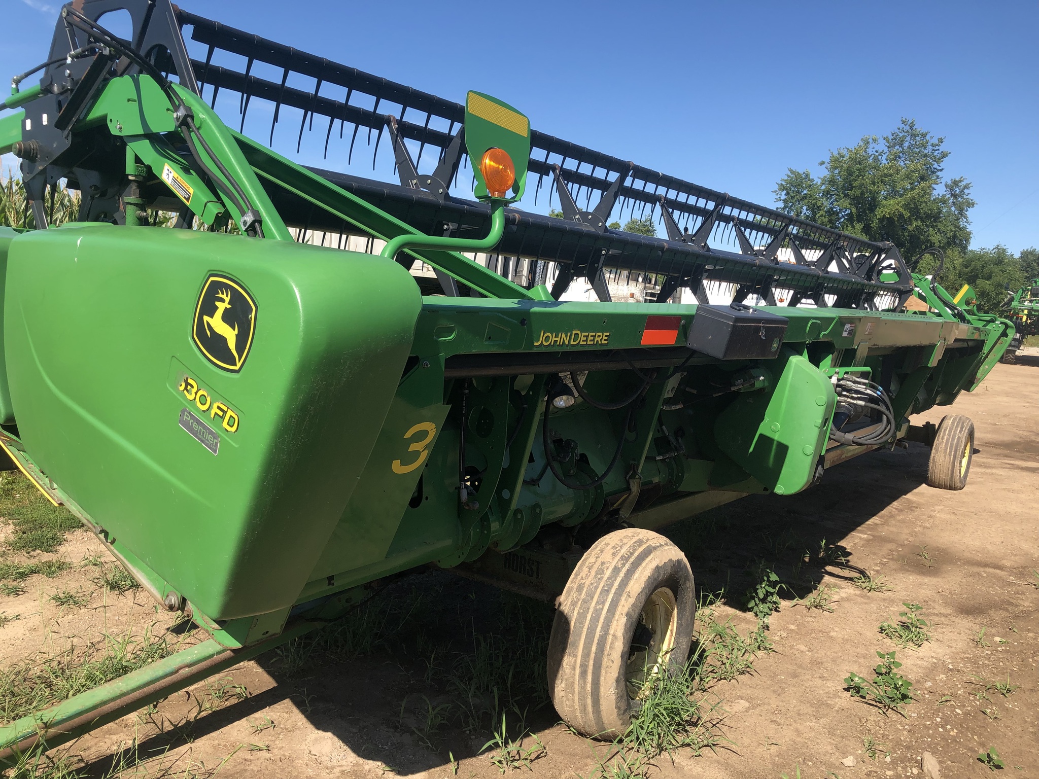2014 John Deere 630FD Image 4