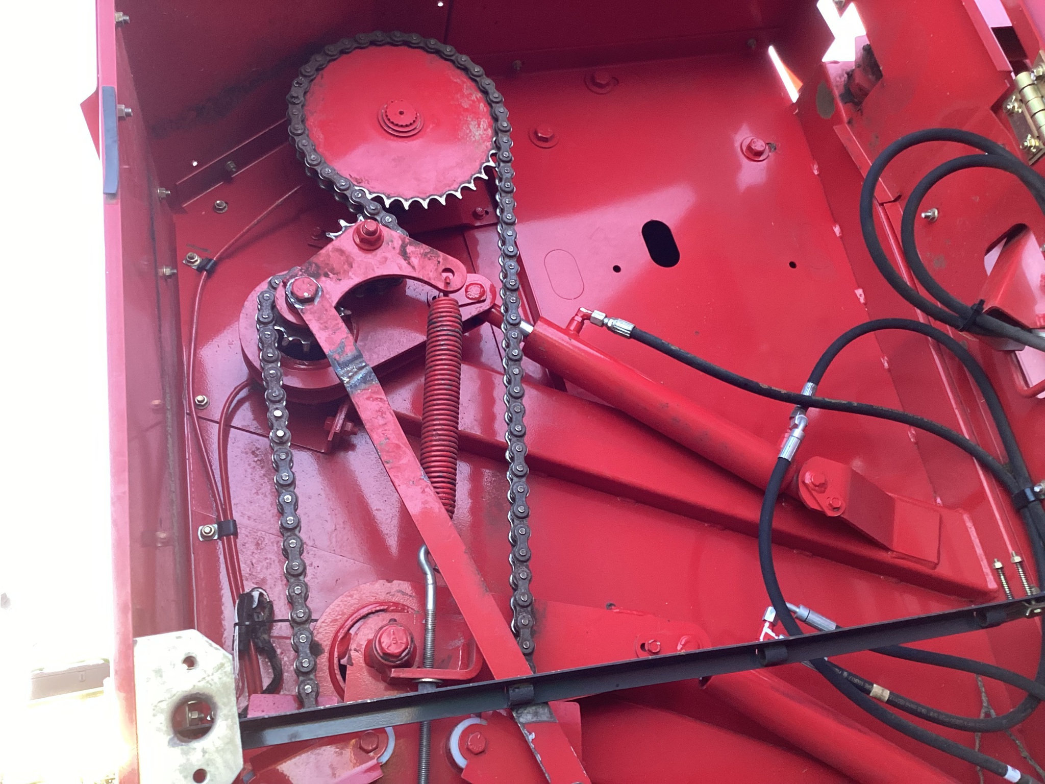 2012 Massey Ferguson 2856 Image 13