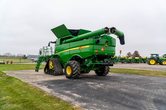 Used 2021 John Deere S780 Combines at Koenig Equipment in Anna, OH - Photo2