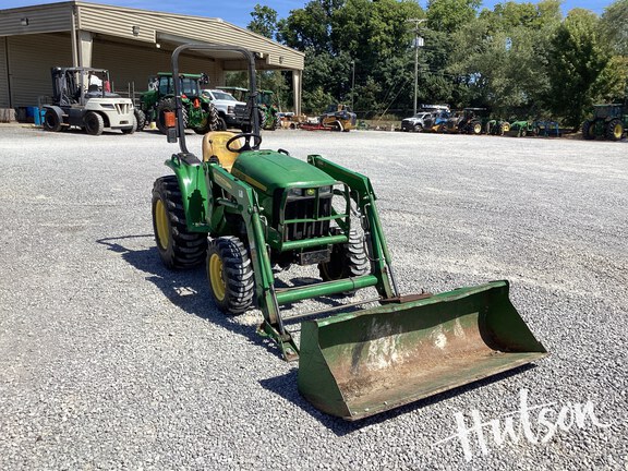 Photo of 2016 John Deere 3032E