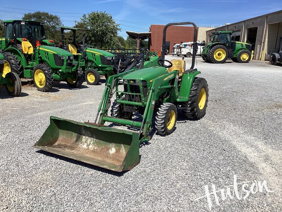 Photo of 2016 John Deere 3032E
