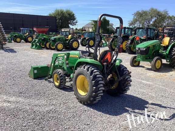 Photo of 2016 John Deere 3032E