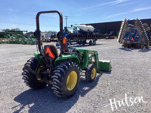 Photo of 2016 John Deere 3032E