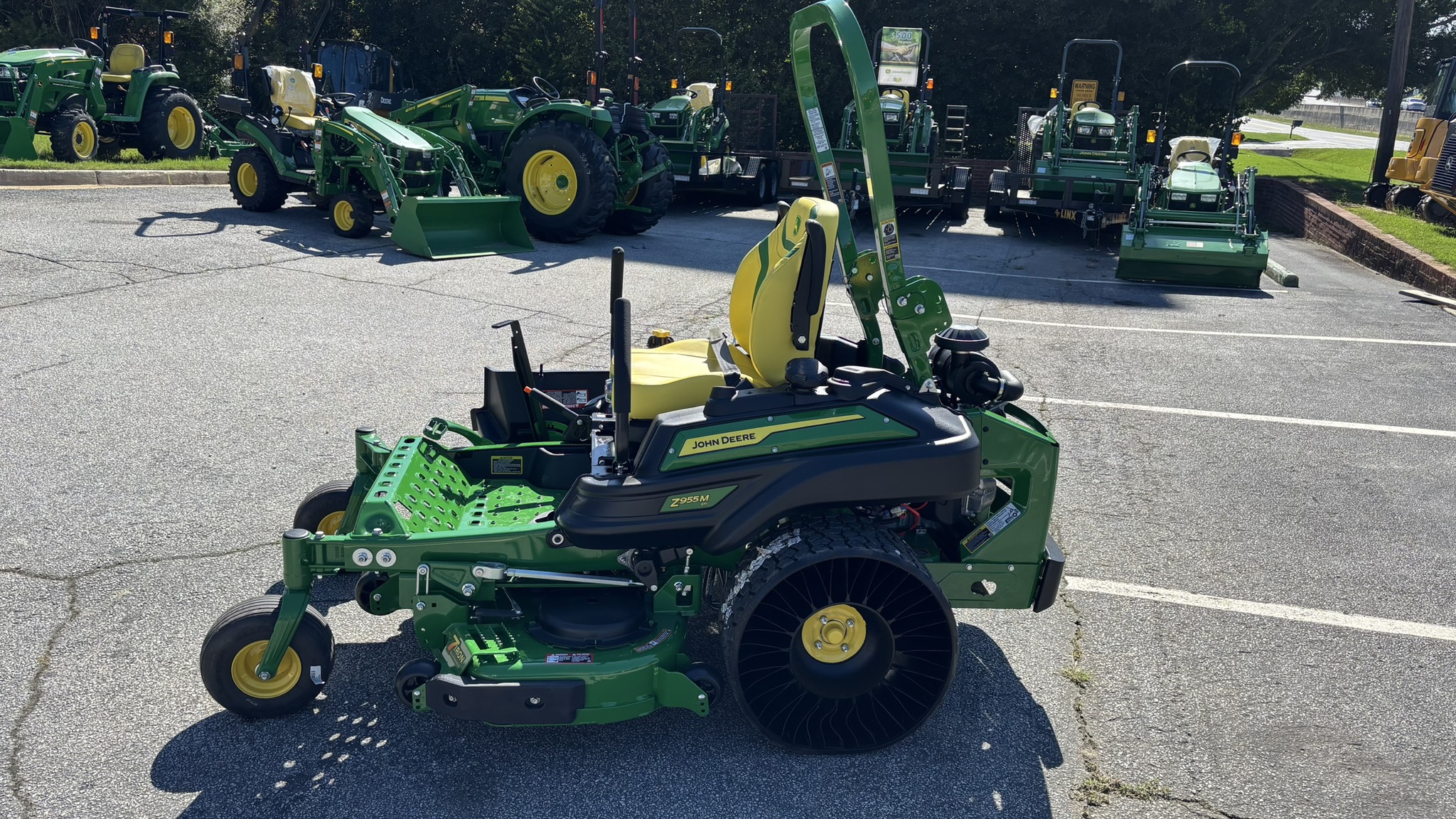 2026 John Deere Z955M Image 7
