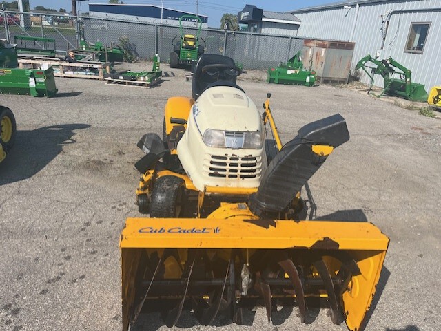 Cub Cadet 3206 Image 2