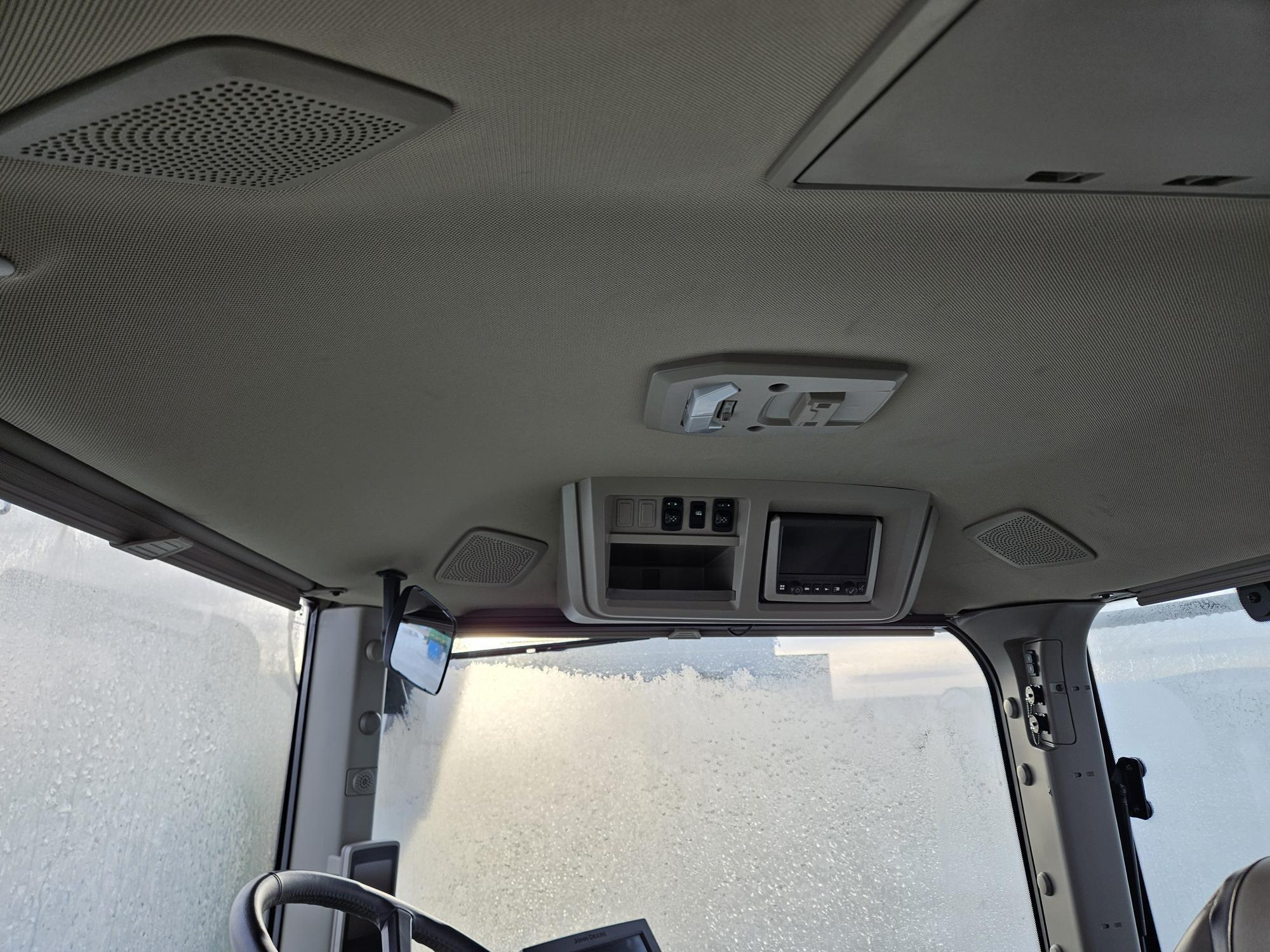 2023 John Deere 9RX 590 Image 9