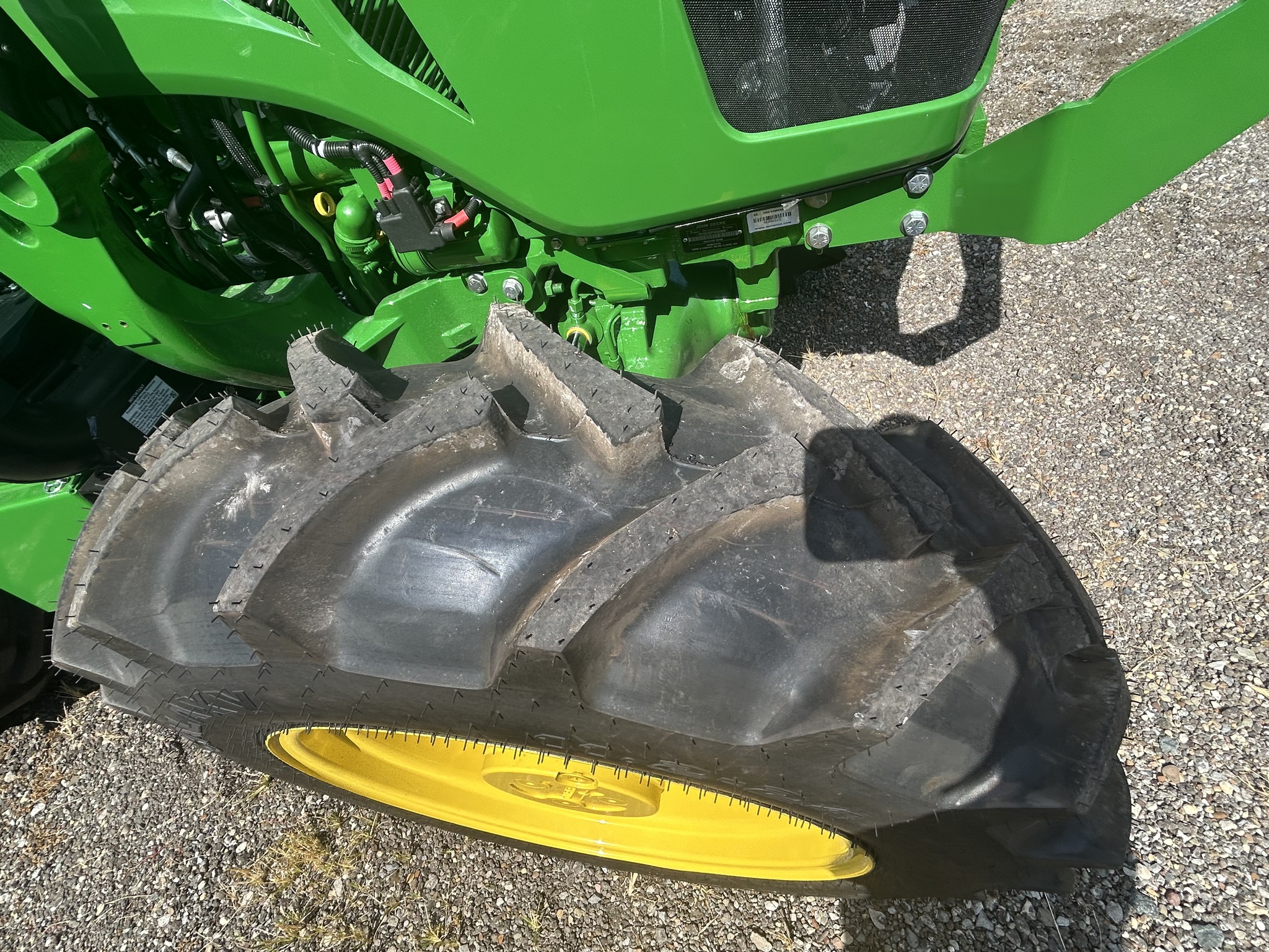 2025 John Deere 5075E Image 11