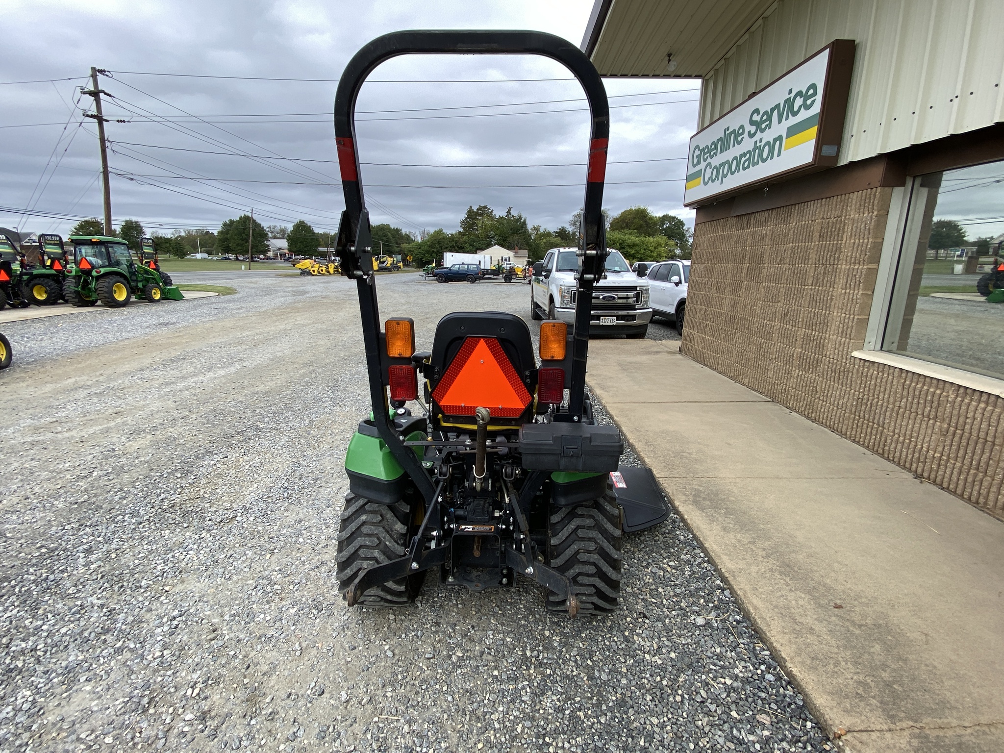 2015 John Deere 1025R Image 4