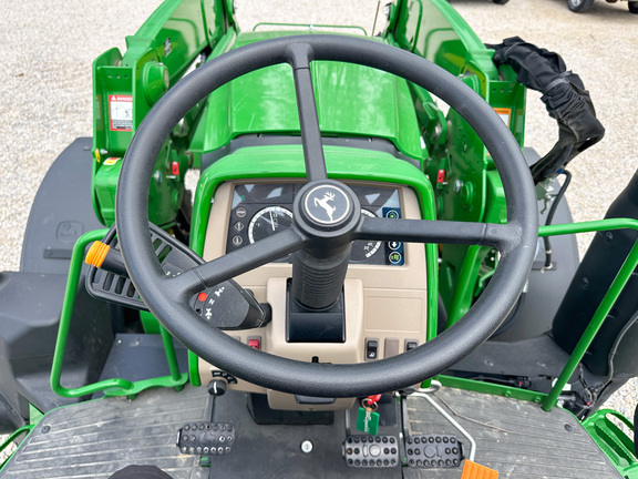 2024 John-Deere 6120M