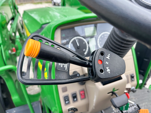 2024 John-Deere 6120M