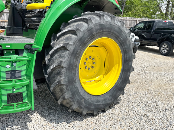 2024 John-Deere 6120M