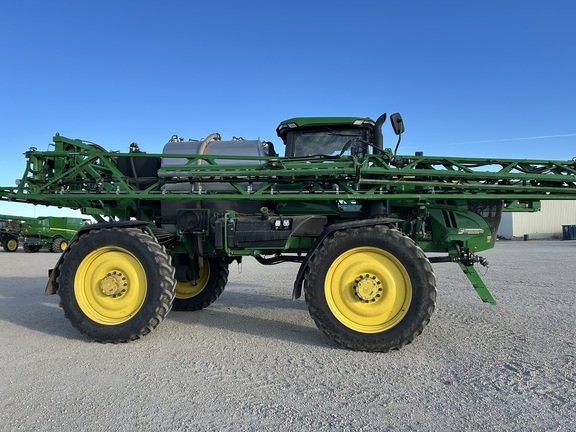 2024 John Deere 616R (2nd thumbnail)