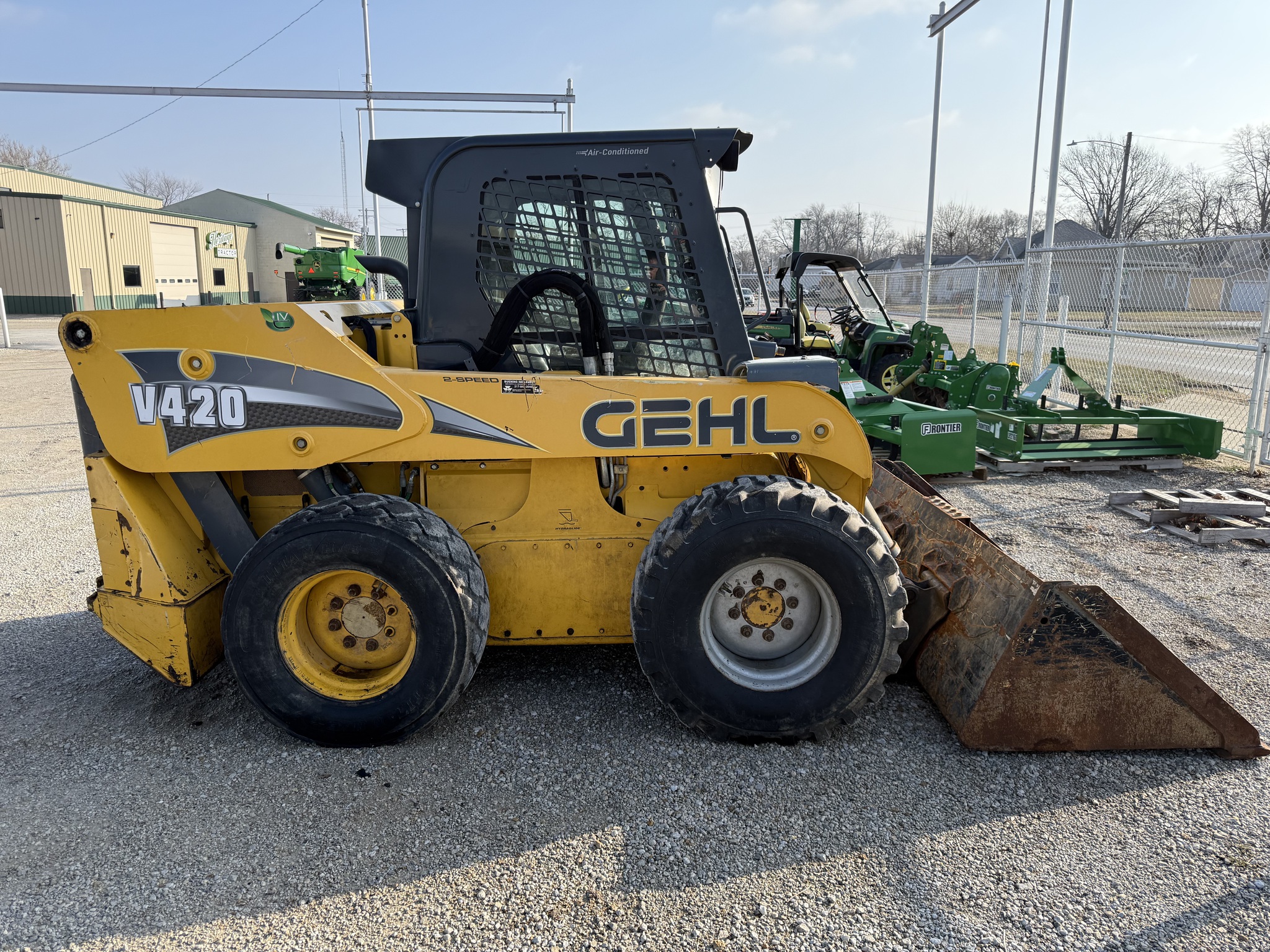  2018 Gehl V420 at Heritage Tractor in Pontiac, IL