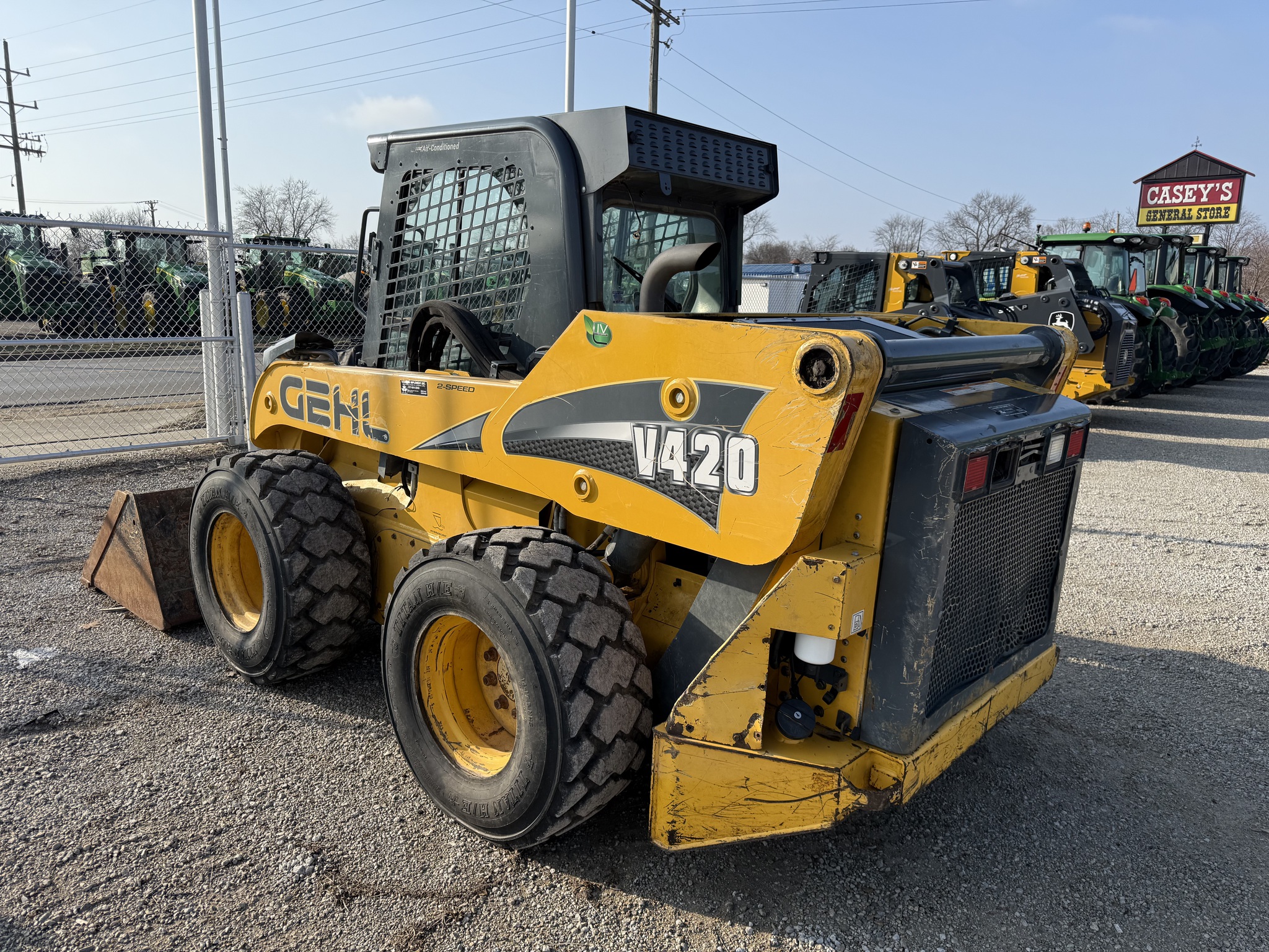  2018 Gehl V420 at Heritage Tractor in Pontiac, IL