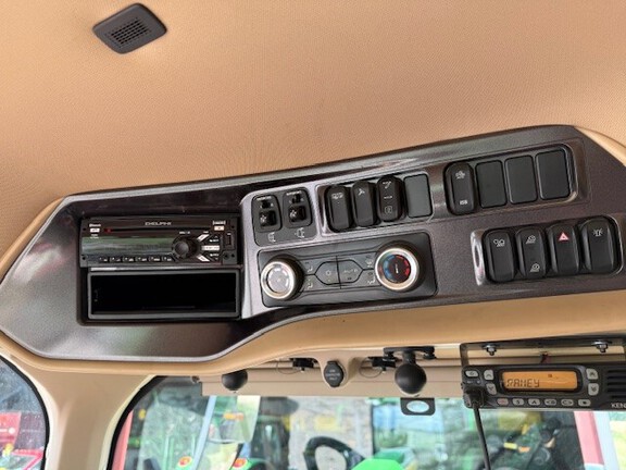 Photo of 2021 Case IH Magnum 400 AFS