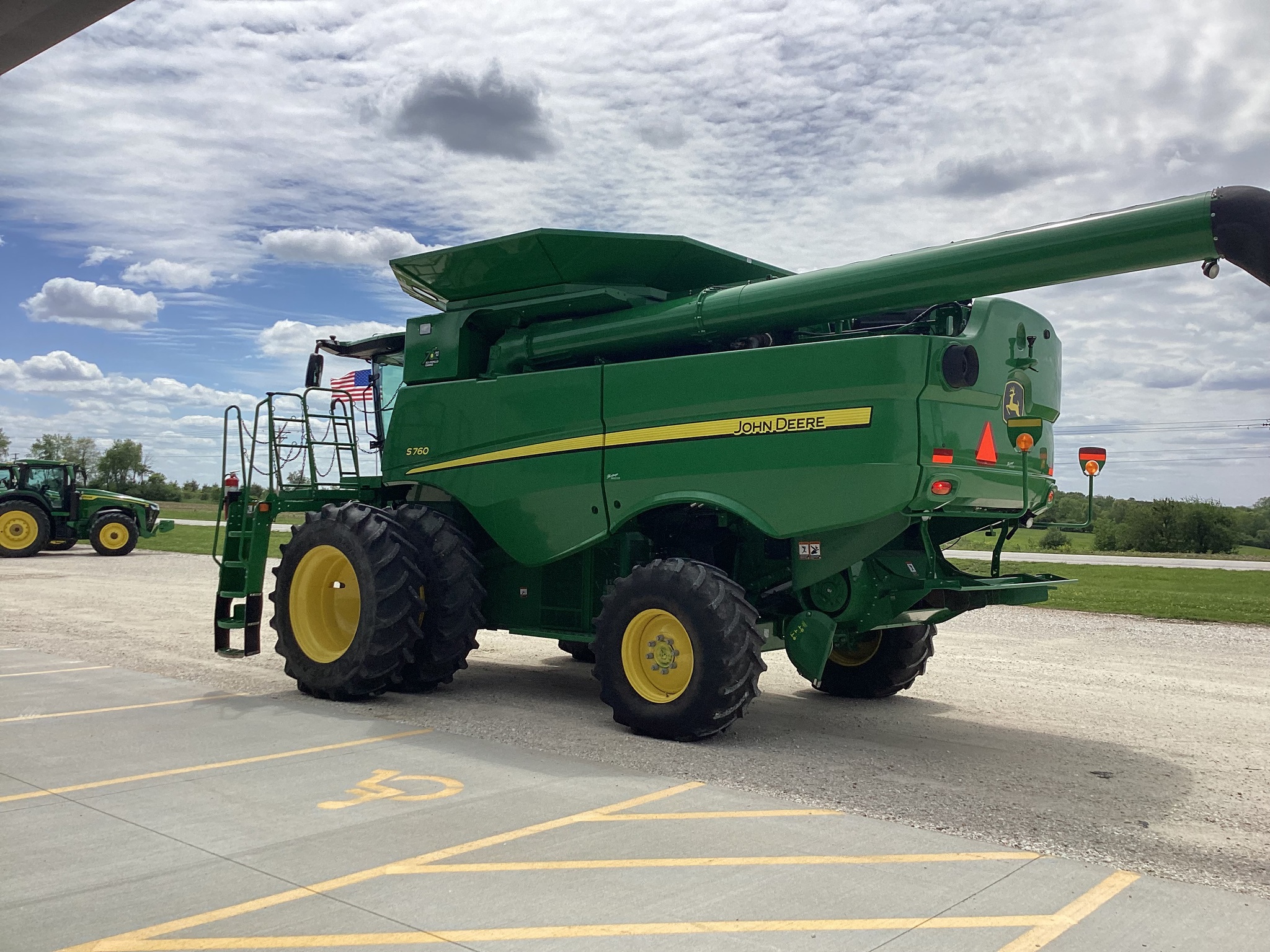  2022 John Deere S760 at Heritage Tractor in Rockport, IL