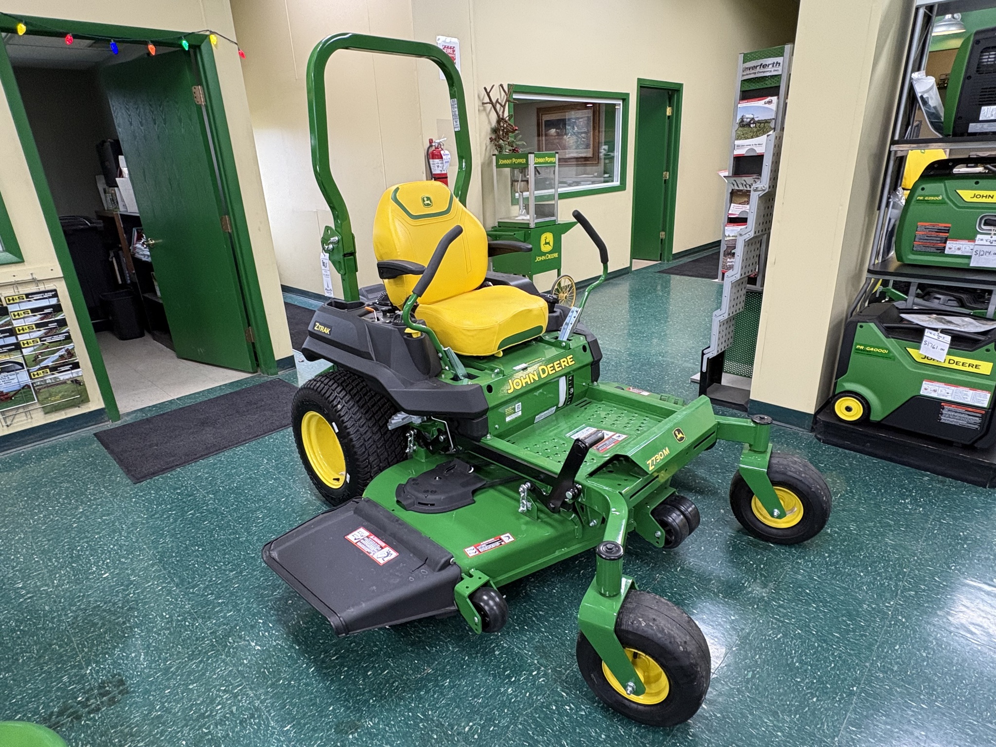 2025 John Deere Z730M Image 1