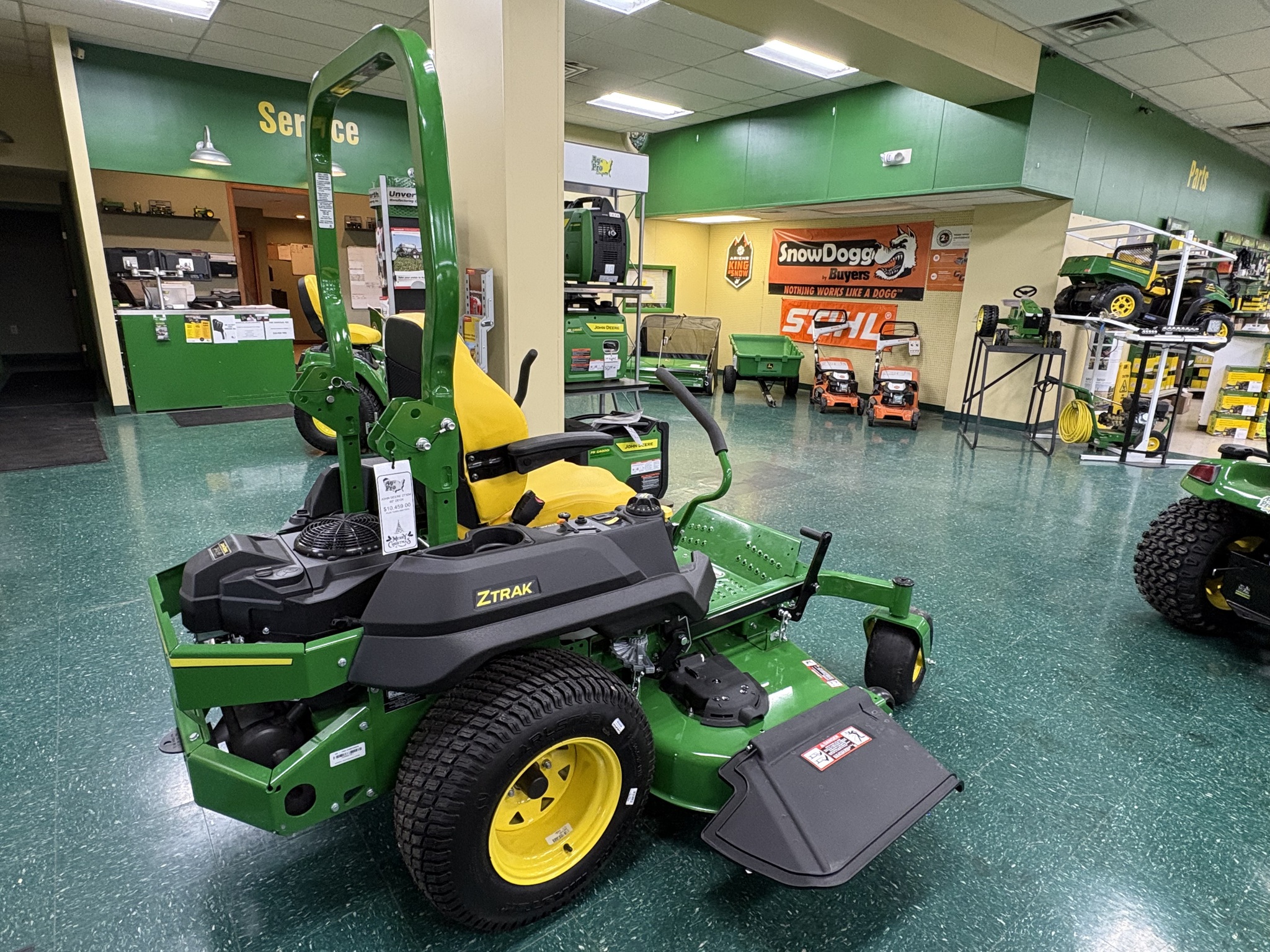 2025 John Deere Z730M Image 3