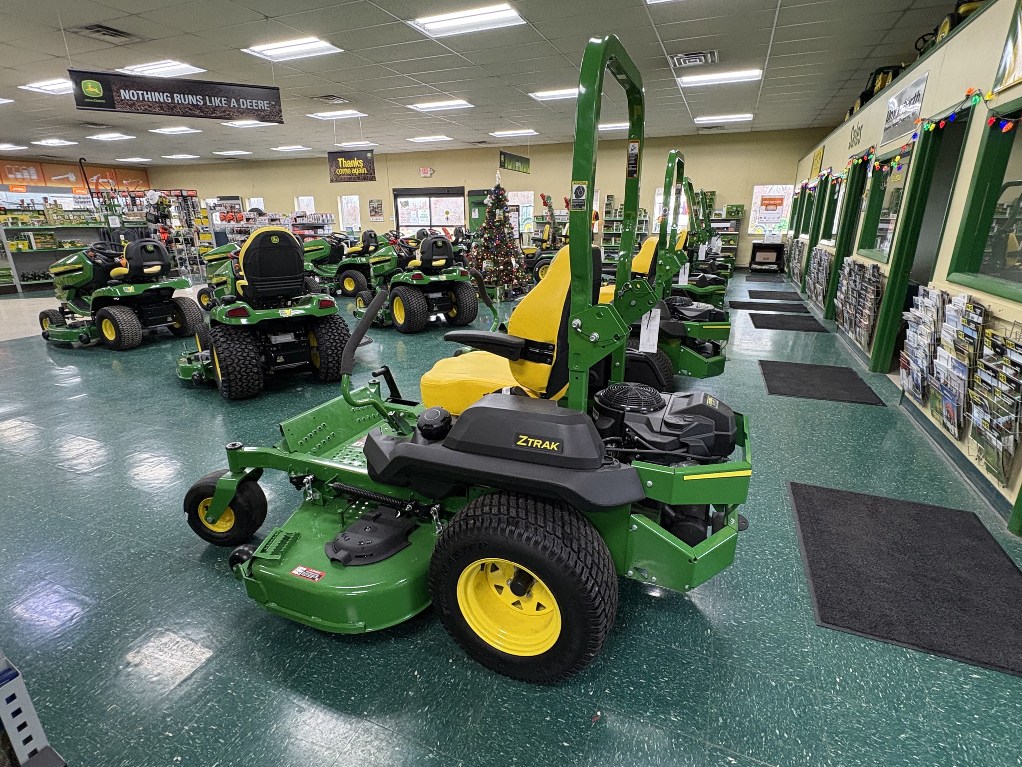 2025 John Deere Z730M Image 5