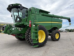 Combine For Sale 2022 John Deere S770 