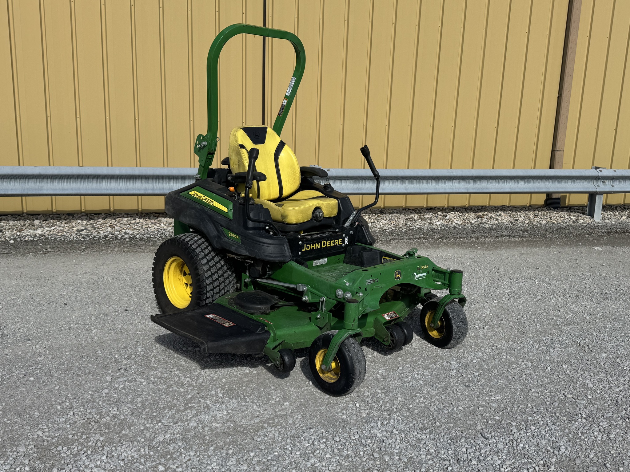 2022 John Deere Z950R Image 1
