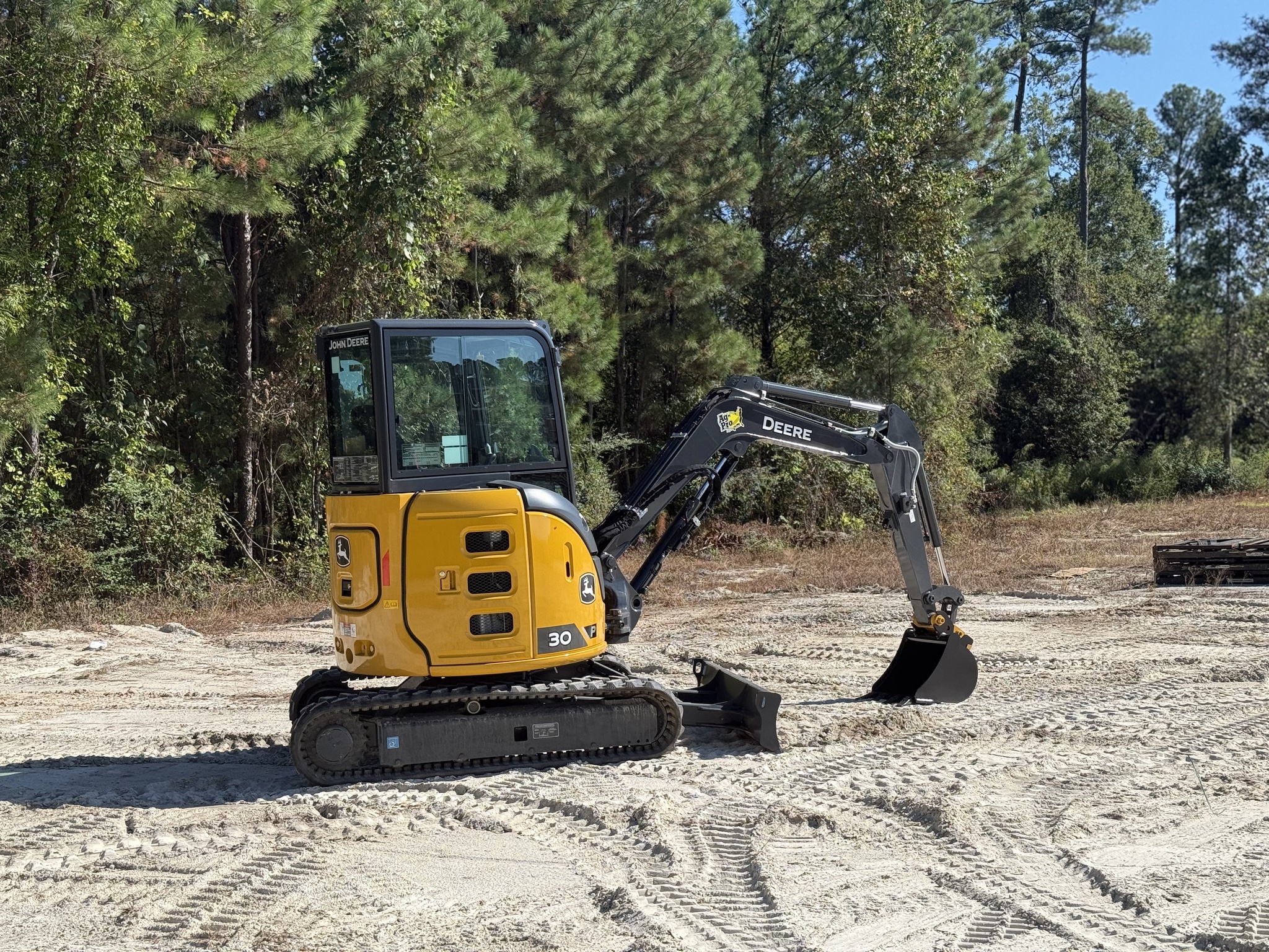 2025 John Deere 30 P Image 7