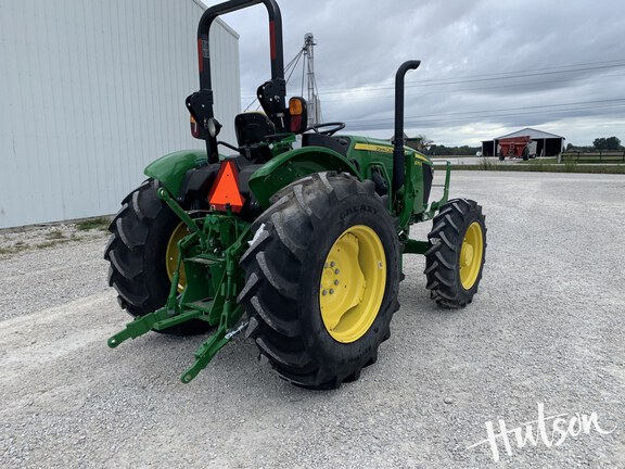 Photo of 2024 John Deere 5075E