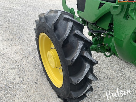 Photo of 2024 John Deere 5075E