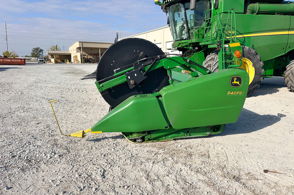 2013 John-Deere 640FD
