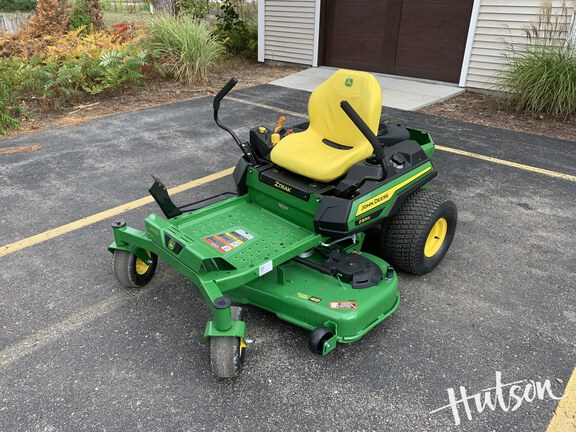 Photo of 2024 John Deere Z325E
