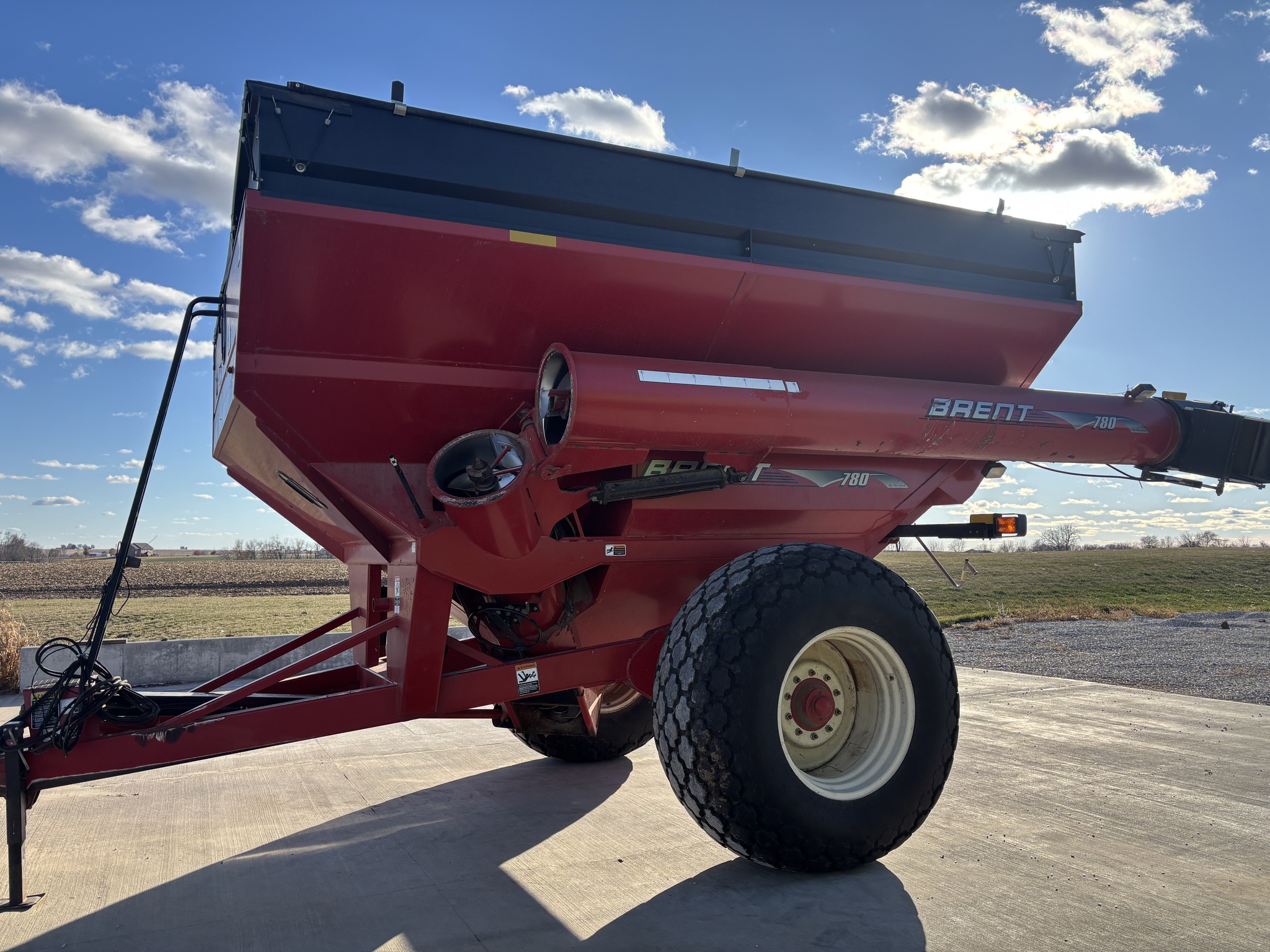  2005 Brent 780 at Heritage Tractor in Macomb, IL